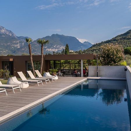 Oleeva Garda Living - Adults Only Bed & Breakfast Riva del Garda Luaran gambar