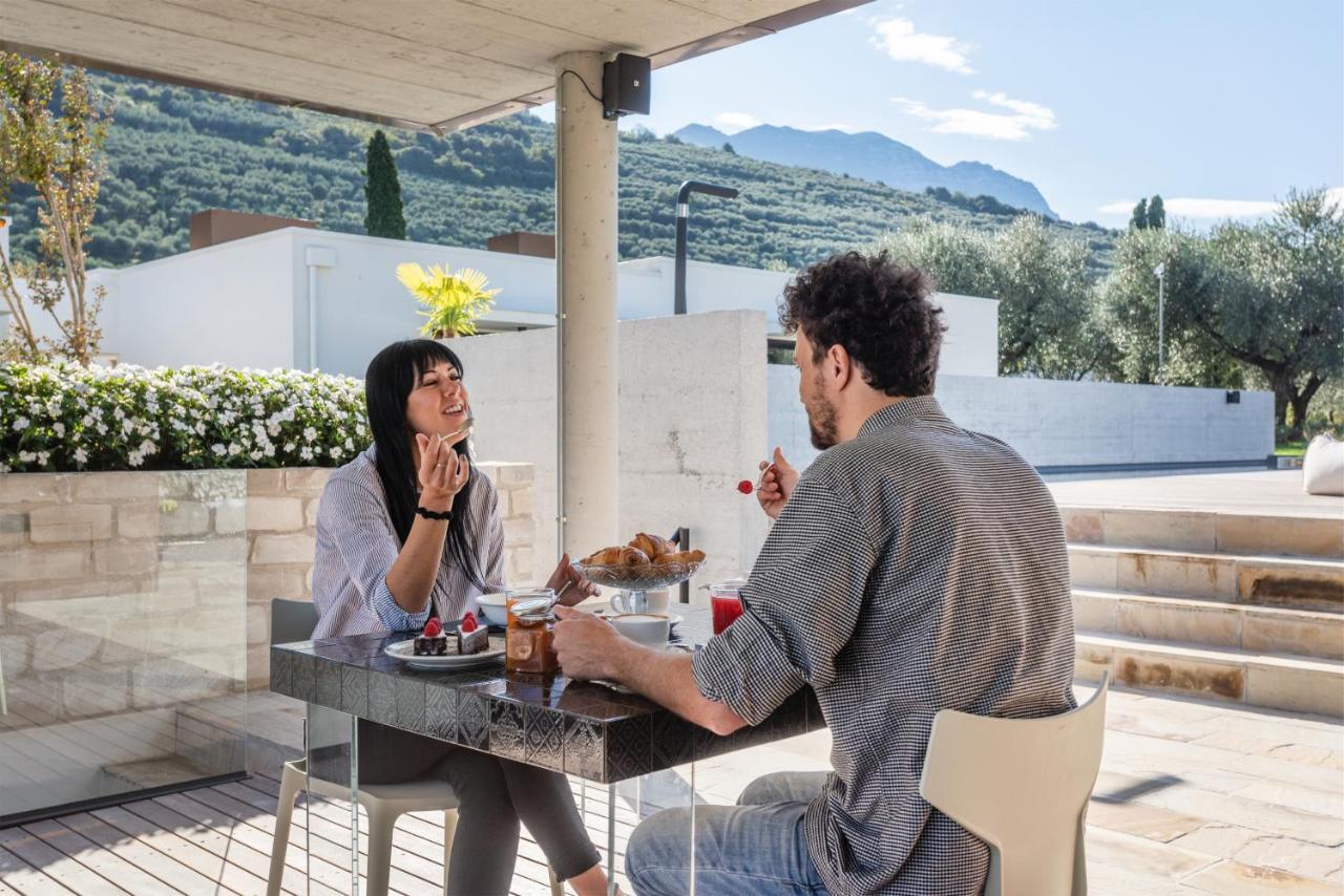 Oleeva Garda Living - Adults Only Bed & Breakfast Riva del Garda Luaran gambar